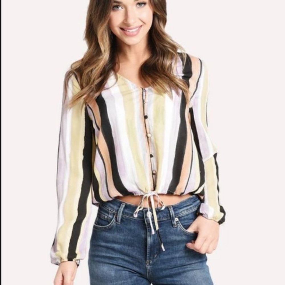 Jack by BB Dakota Paint the Town Button Front Top